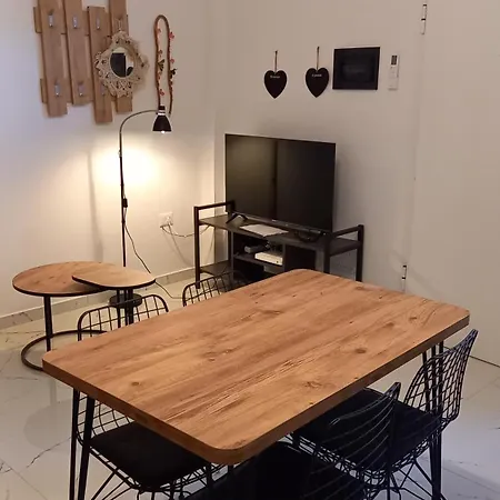 Mar Tina * Golem (Tirana)